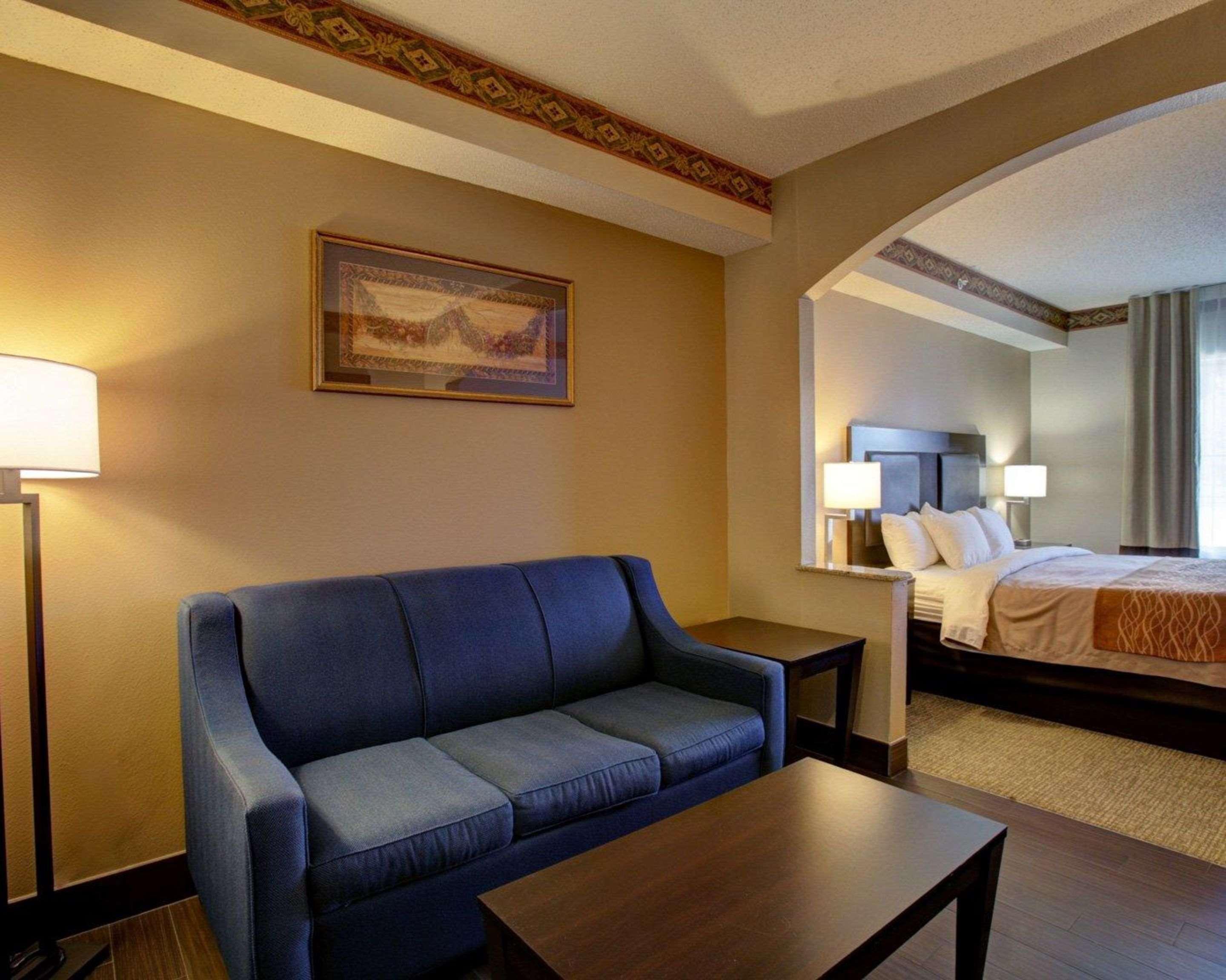 Comfort Inn & Suites Сегиин Екстериор снимка