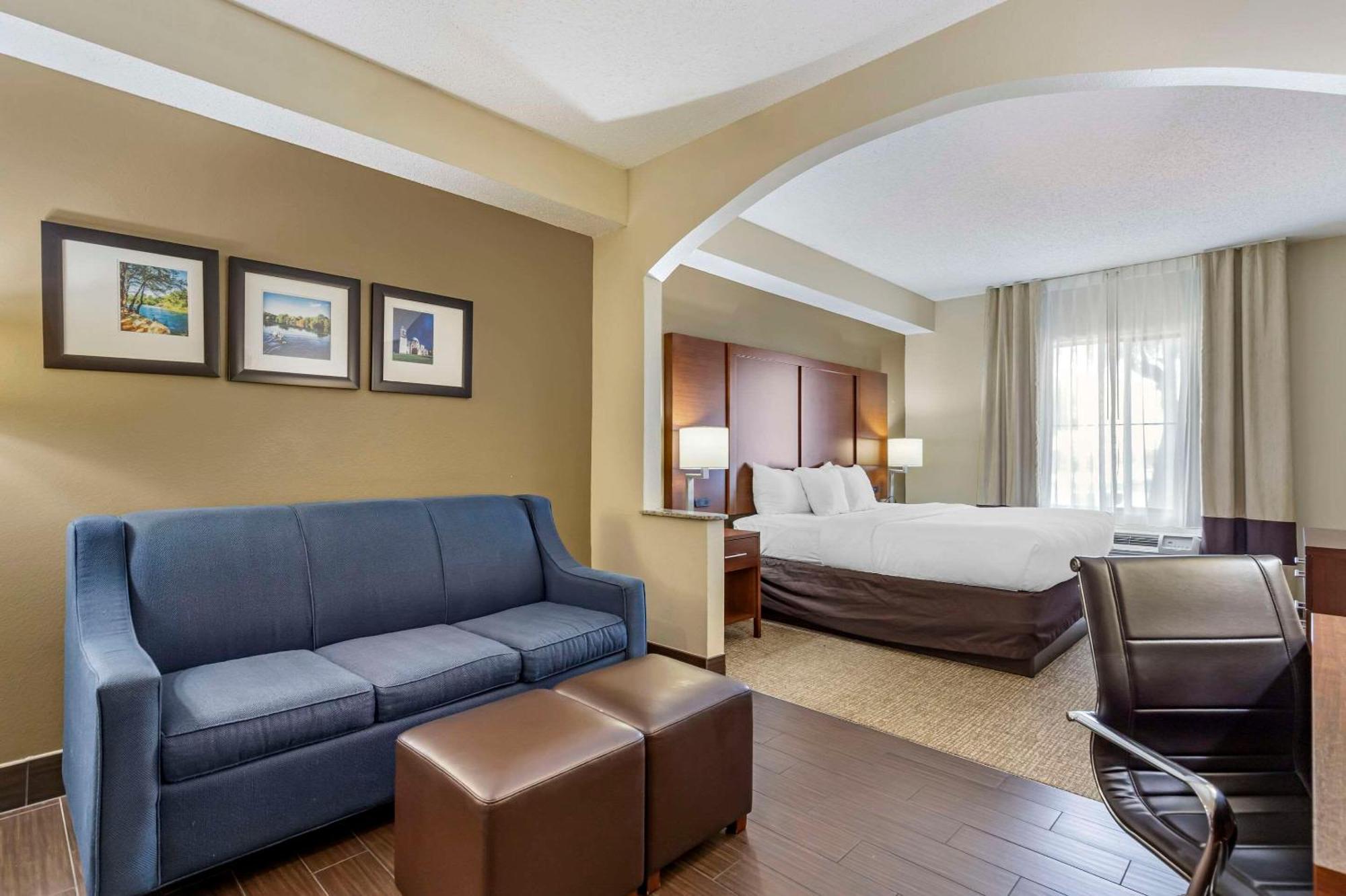 Comfort Inn & Suites Сегиин Екстериор снимка