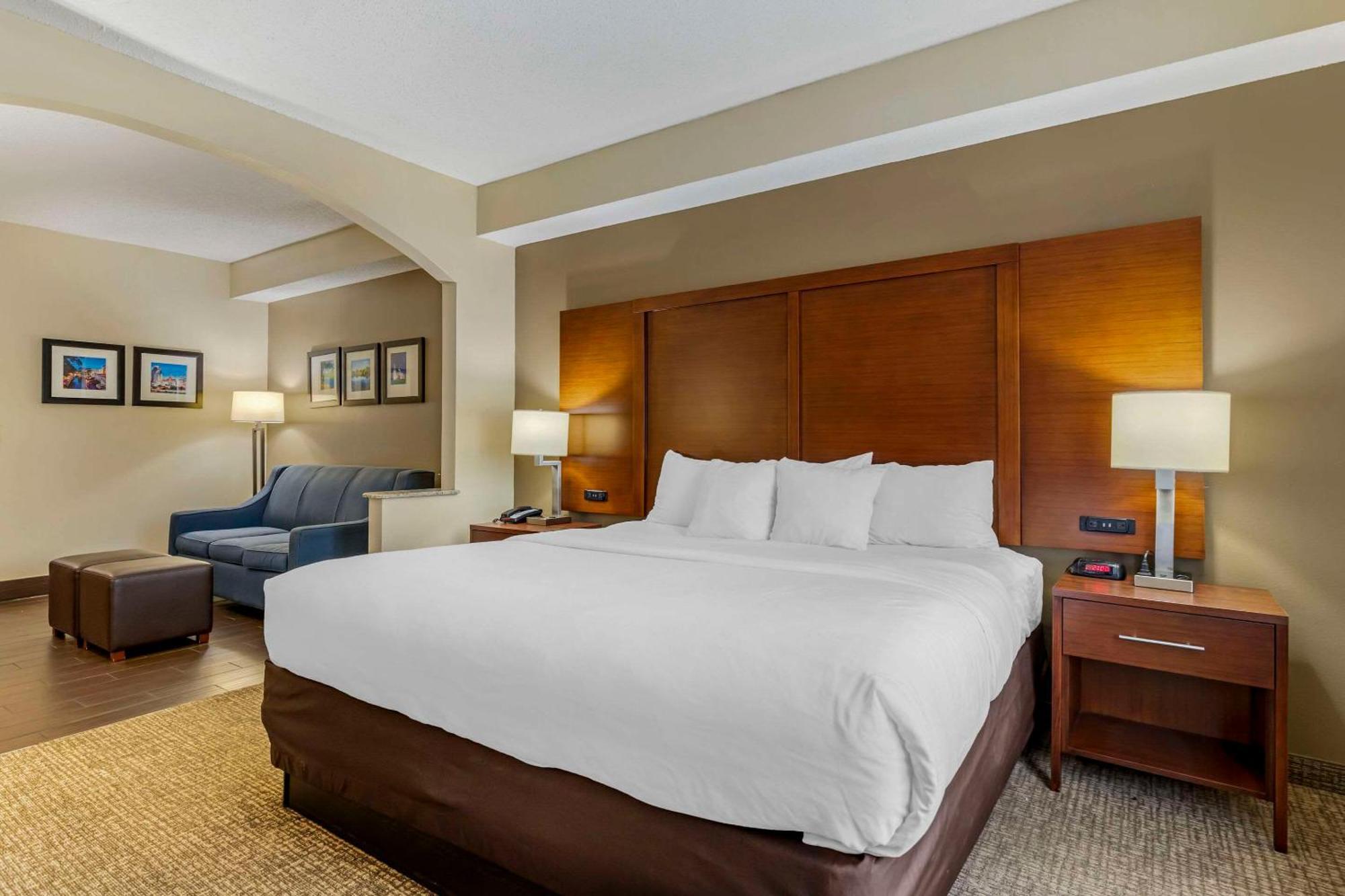 Comfort Inn & Suites Сегиин Екстериор снимка