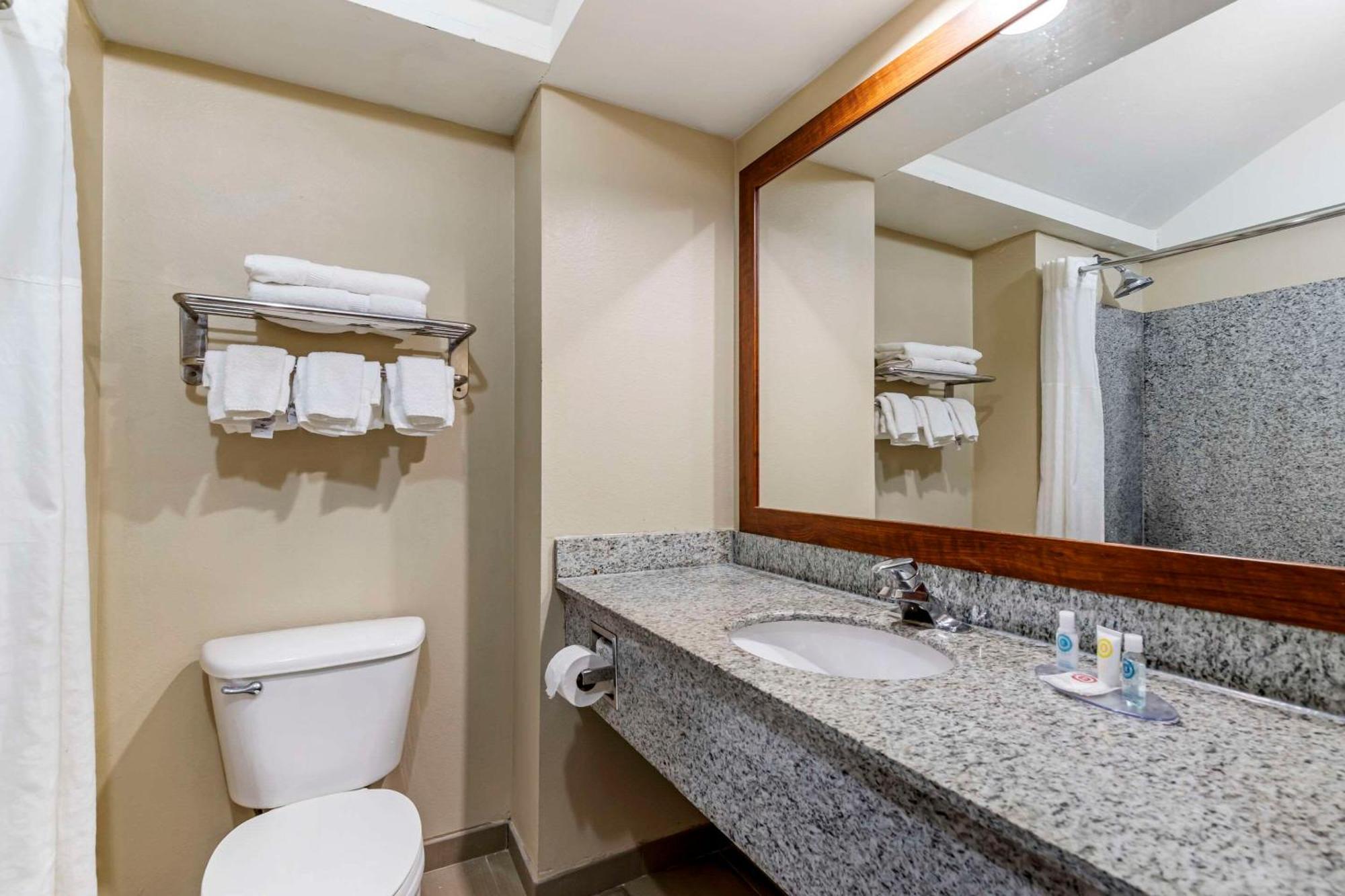 Comfort Inn & Suites Сегиин Екстериор снимка