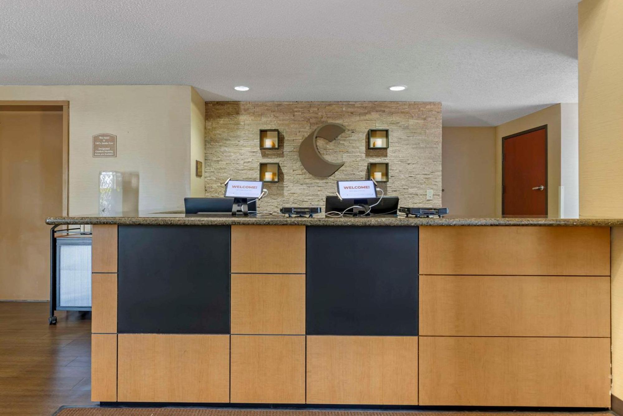 Comfort Inn & Suites Сегиин Екстериор снимка